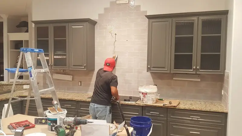 Painting Your Kitchen Cabinets vs. Replacing Them